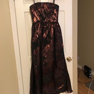 Vera wang gold gown